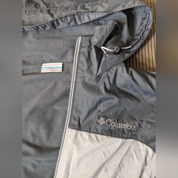 Columbia Lined Windbreaker - Picture 3 of 3